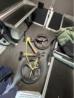 AOA BIKE