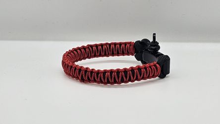 Micro store paracord bracelet