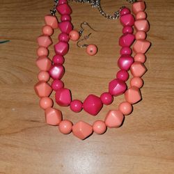 Pink And Peach 20 Inch Beaded Necklace With Matching Earrings 