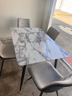 Dinning table