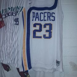 NiKE XL RON ARTEST JERSEY. 