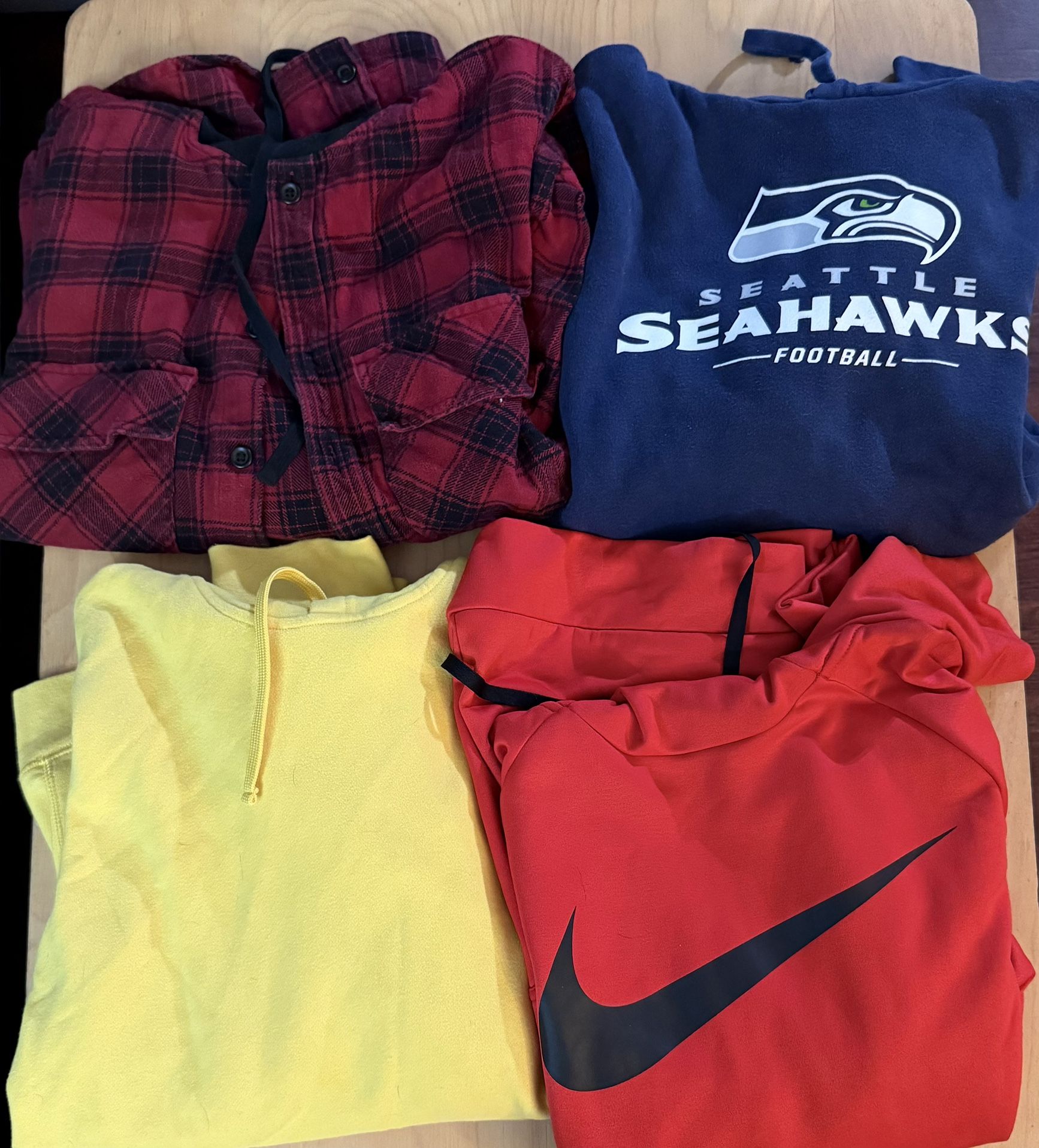 Men’s teens tweens hoodies size small