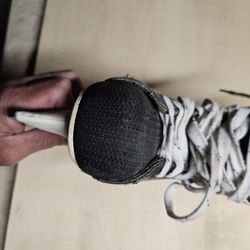 Boys Hockey Skates Size 5 1/2 D 