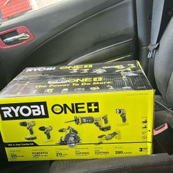 Ryobi one+ 18V 6 - Tool Combo Kit Powertools