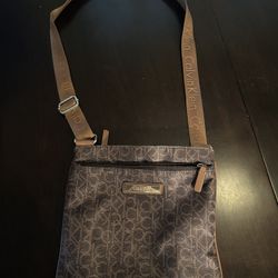 Calvin Klein Cross Body, Used Once In Grate Condition, $15, No Holds.  Check Out My Easter Baskets Too. 