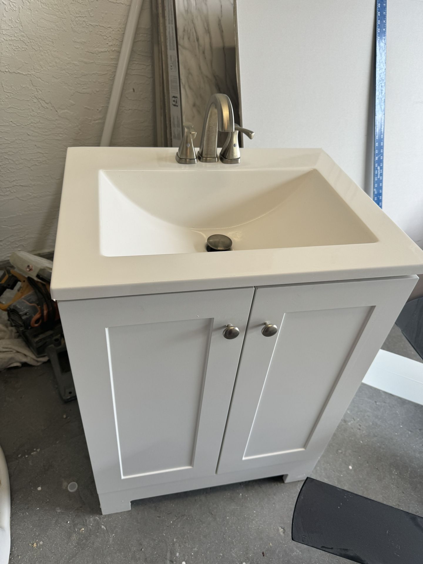 Bathroom Vanity W/ Faucet for Sale in Fort Lauderdale, FL OfferUp