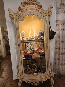 Curio cabinet $500