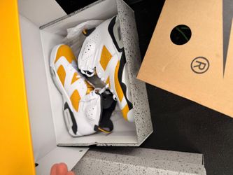 Jordan 6 ochre