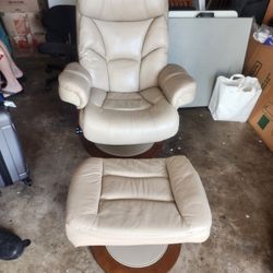 Leather Lounge Chair