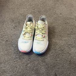 Lebrons Basketball shoes 