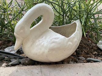 Ceramic swan Duck