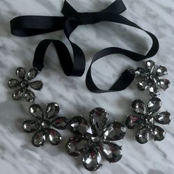 Black Large Flower Necklace With Ribbon