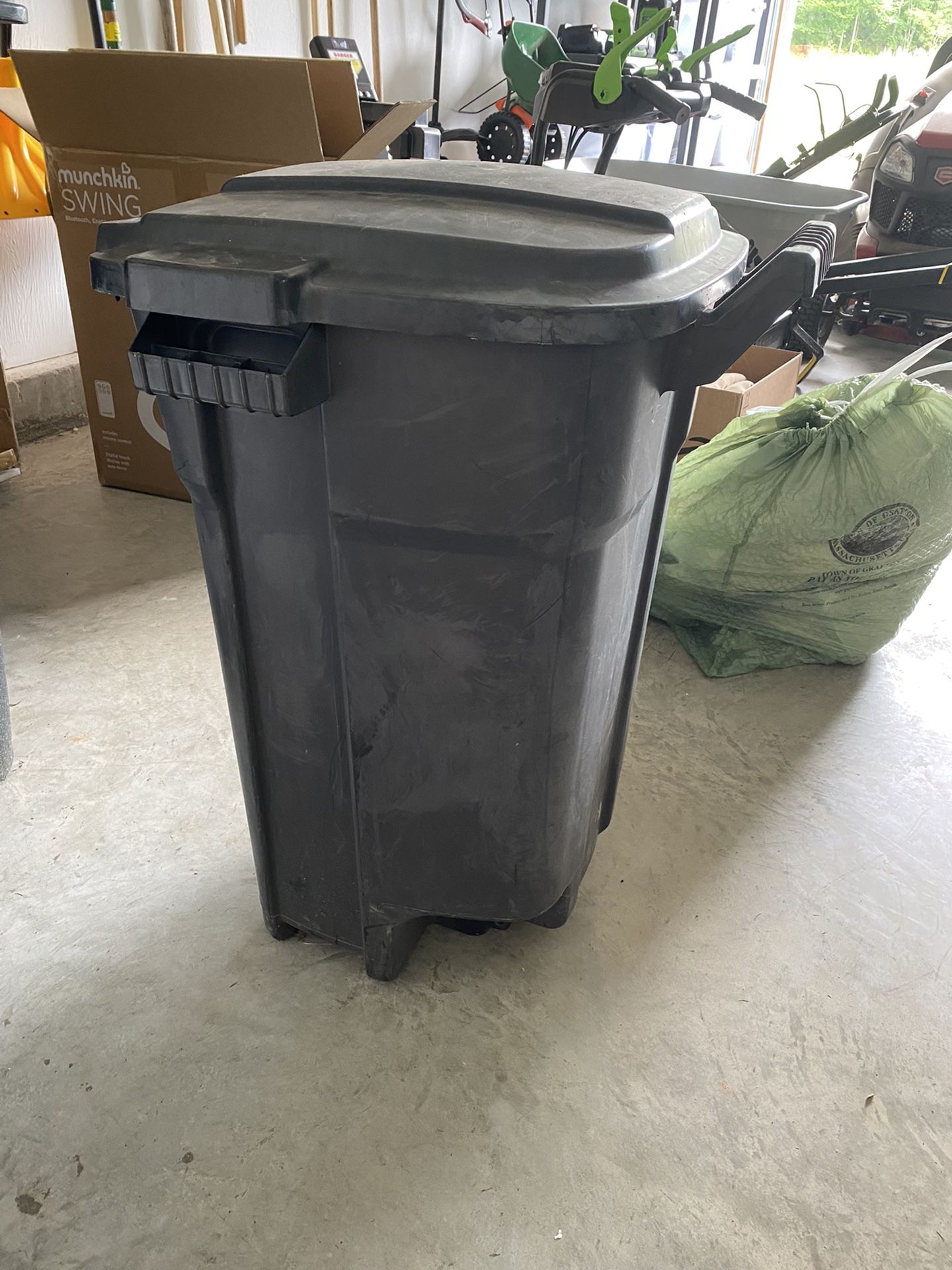 Trash Can