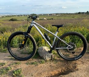 2025 Commencal Meta HT