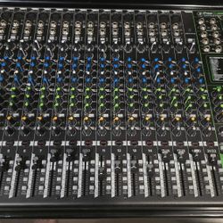 Mackie Profx22v3