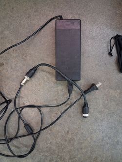 E bike/e scooter charger