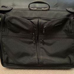 TUMI Alpha 2242D3 Wheeled Garment Bag