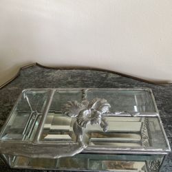 Vintage  Leaded Stained Glass Dresser/Trinket/ Jewelry Box Floral