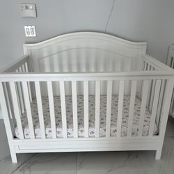 Crib And Mattress 
