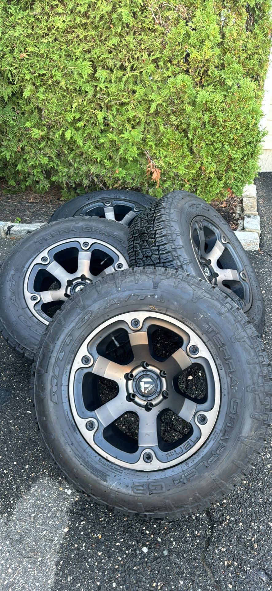 6x139.7 (6x5.5) bolt pattern Fuel beast wheel with nitto terra grappler g2 18x9 -12mm offset