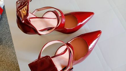 Women's Flat Comfortable Shoes and Brand New Heels for Sale