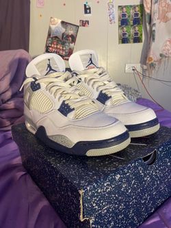 Jordan 4 Midnight Navy Size 13