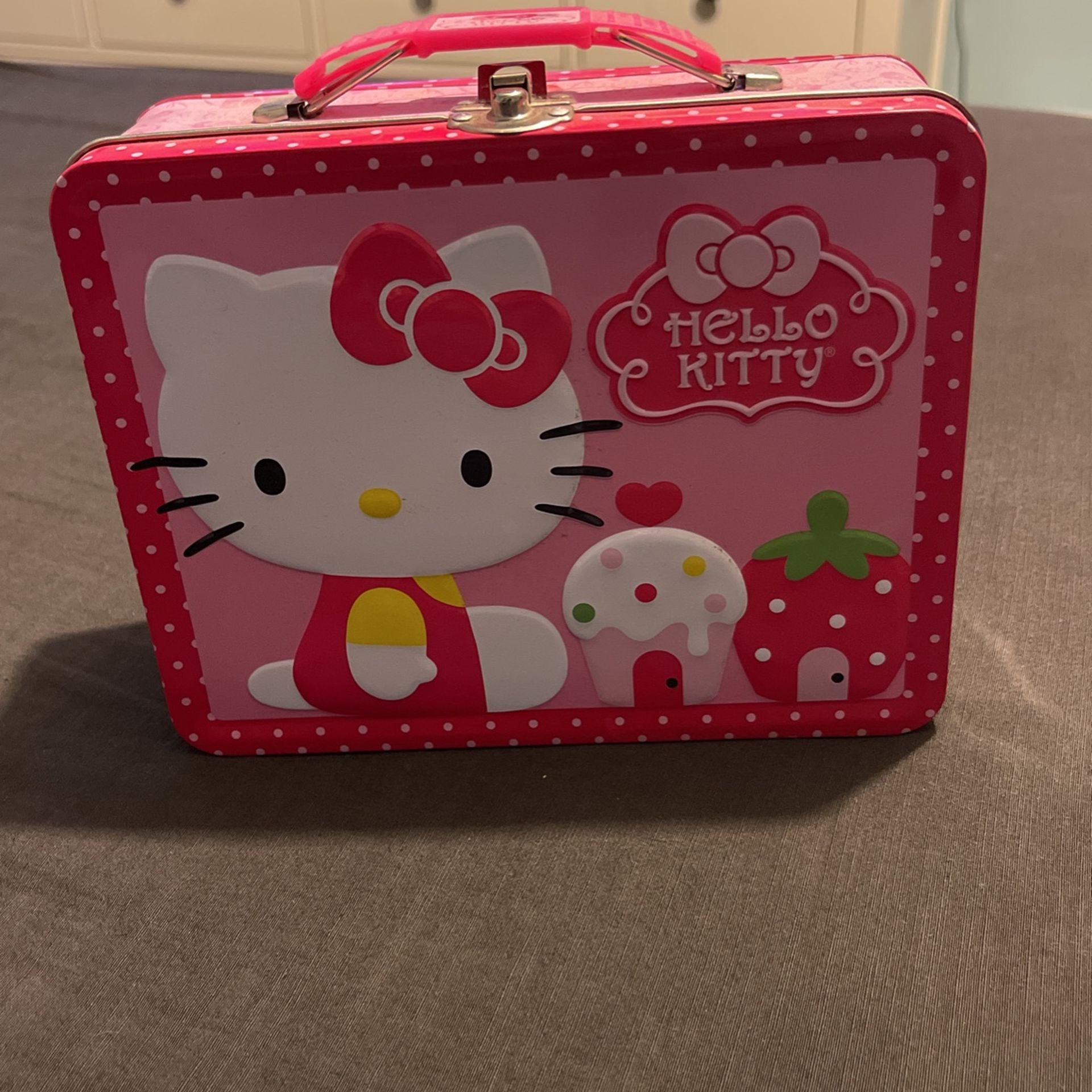 Hello Kitty Lunchbox