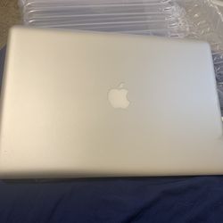 MacBook Pro Laptop 15 Inch