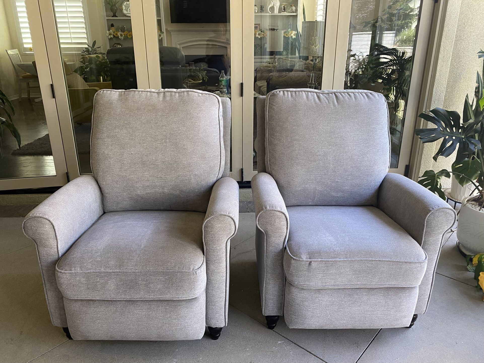 Recliner Set