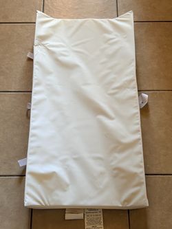 Munchkin Secure Grip Waterproof Diaper Changing Pad