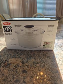 Little salad and herb spinner