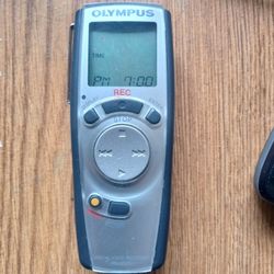 Olympus Vn-120pc Voice Recorder - Great Shape