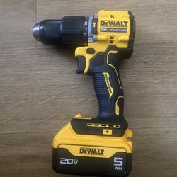 Atomic 20V 1/2in. Hammer Drill