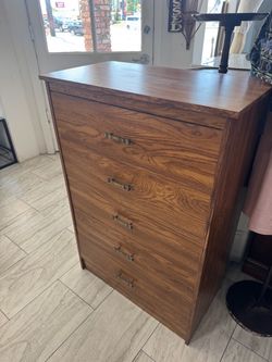 Dresser 43.5Hx29.5Wx16D