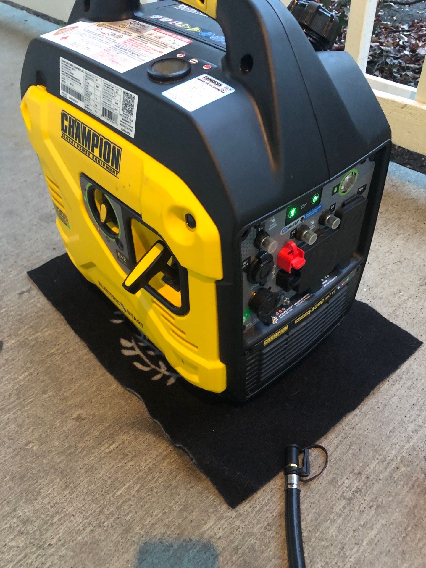 Brand new 4000 W electric start inverter generator
