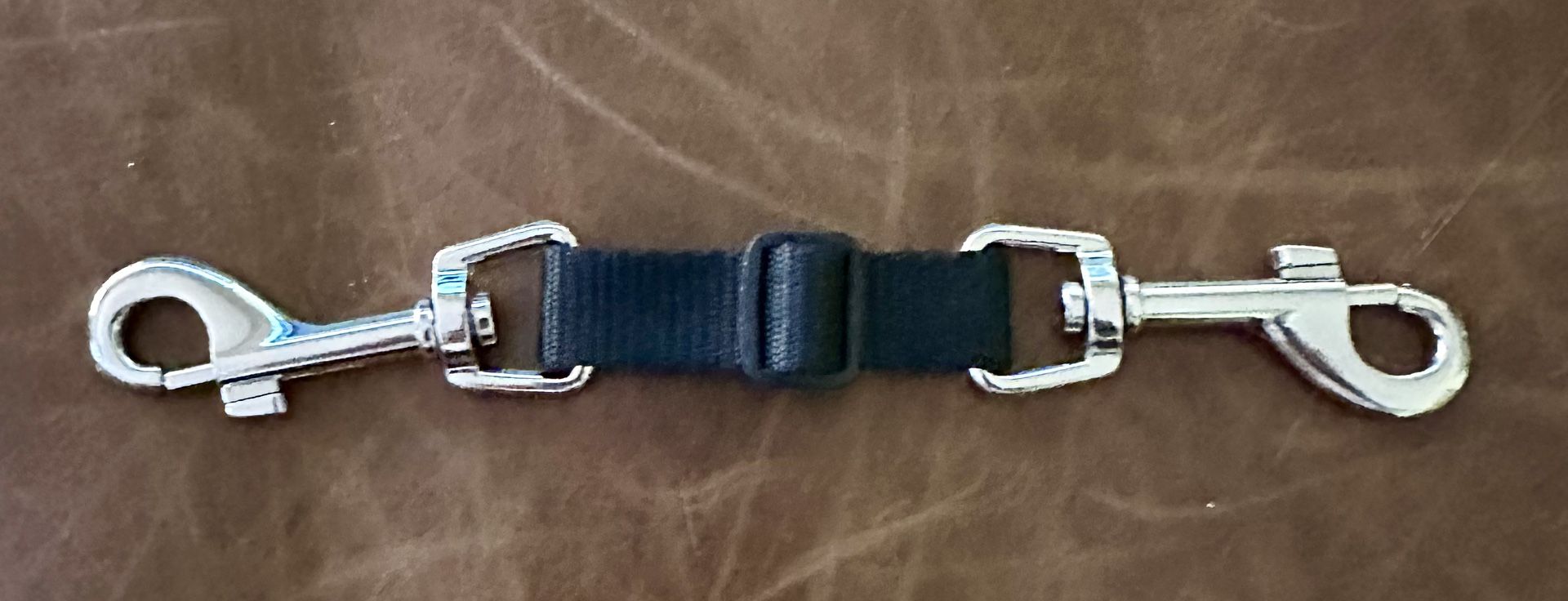 New Heavy Duty Double Ended Collar Backup Clip for Dog Harnesses, Lockable Safety Clip for Prong Collar with Gentle Ny