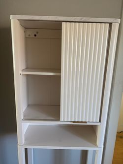 Over toilet bathroom storage
