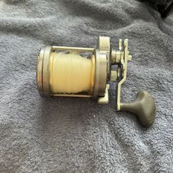 Shimano Torium 30 Reel 6.2:1 Gear Ratio 4 Ball Bearings Metal Silver Gold