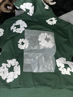 DT Sweater