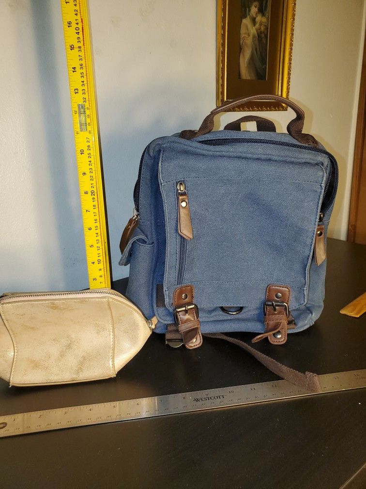 2 Bags:Blue Canvas Backpack with Leather Accents 9"*3 3/4"*12"H + H&M Make-up Bag 4.5"*2.5"*4.5"H In Great Condition
net weight 1 lb 14.2oz
Stylish