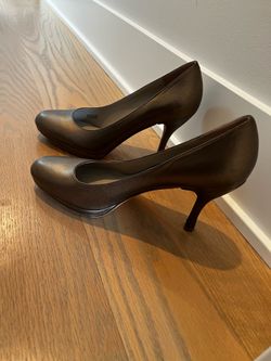 Via Spiga bronze leather heels size 8.5
