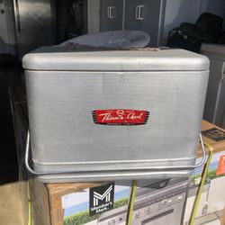 Vintage Ice Chest Cooler 