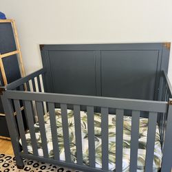 Crib And Dresser/ Changing Table Set 