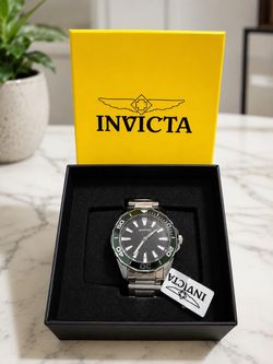 New Invicta stainless steel watch