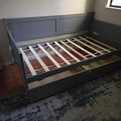 Gray Daybed with Trundle Drawer