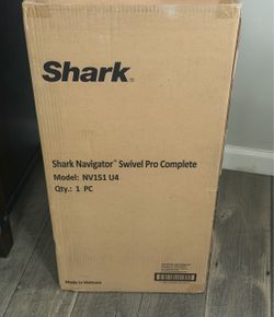 Shark Navigator Swivel Pro Complete