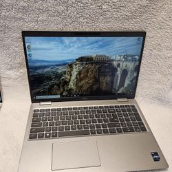 Dell Precision 3571 Laptop
