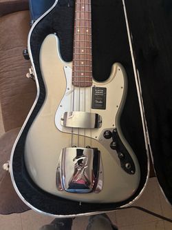 Fender Jazz Base Guitar