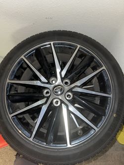 Toyota Camry 2021 SE Stock New Wheels