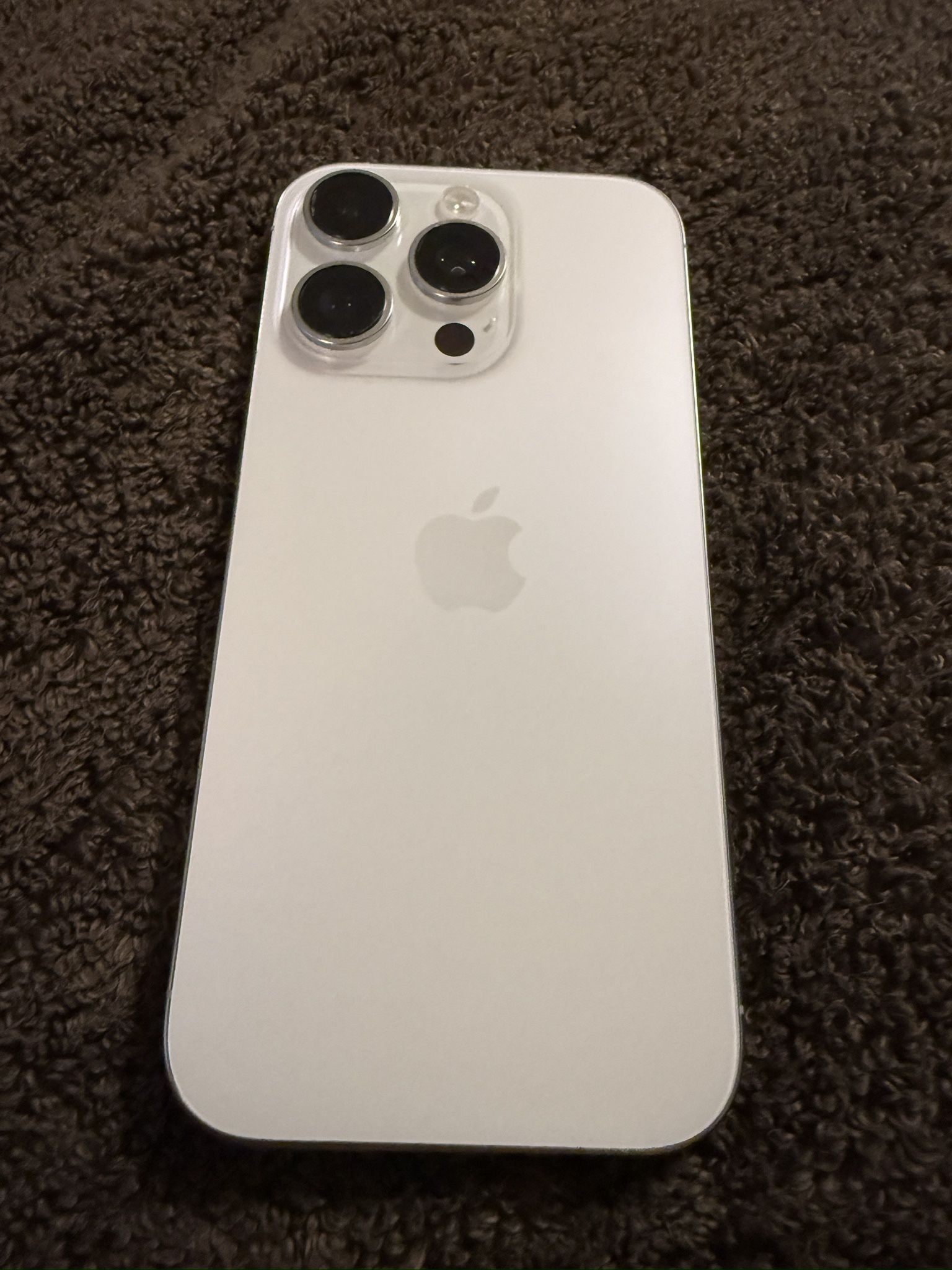 iPhone 16 Pro - 256gb White Titanium - AT&T